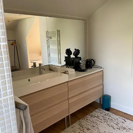 Maison La Tour Guest house 2*